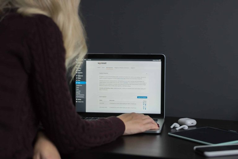 webfactory-ltd-MINfsRivuyg-unsplash-scaled